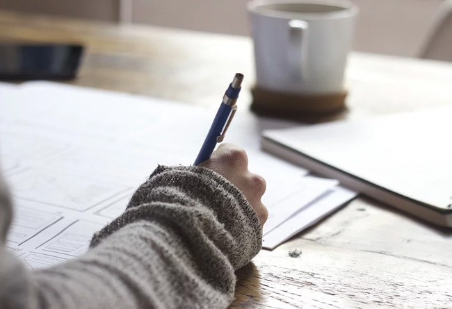 健全員工終身教育制度，鼓勵員工不斷深造