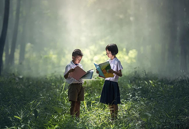 關心下一代，設立職工子女助學基金