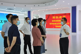 省委統戰部副部長、省民宗委主任鮑秀英一行來公司調研民族團結進步創建工作